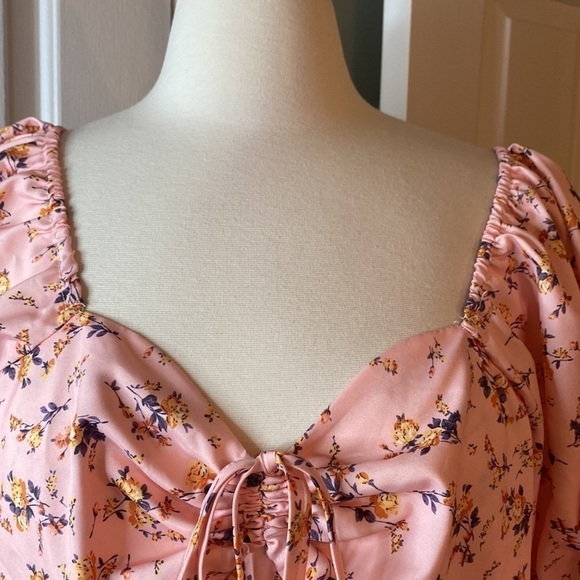 Shein Floral Pink Blouse Size 2XL in Like New Condition - Picture 5 of 8